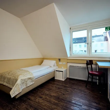 Hostel The 4you & München