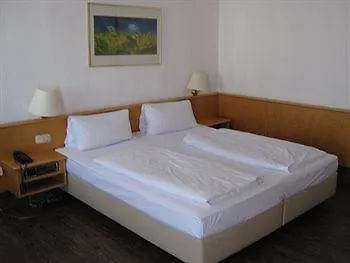 Hostel The 4you & München