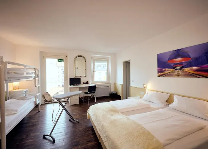 The 4you & Auberge de jeunesse Munich