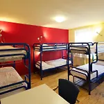 Hostal The 4you & *