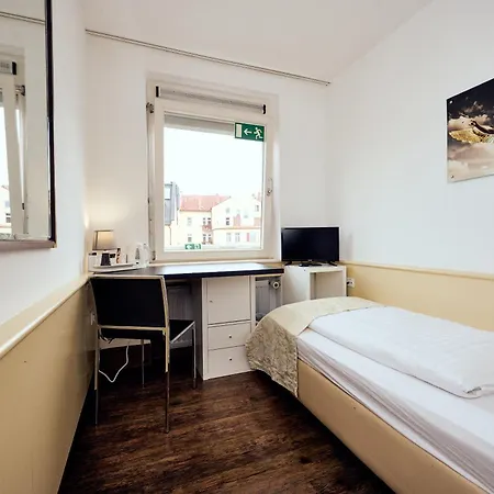 Hostel The 4you & *